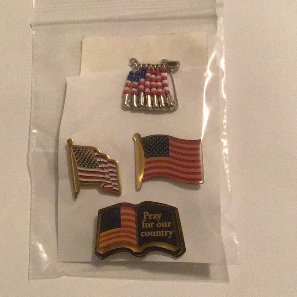 Lot of 4 USA Flag Pin
